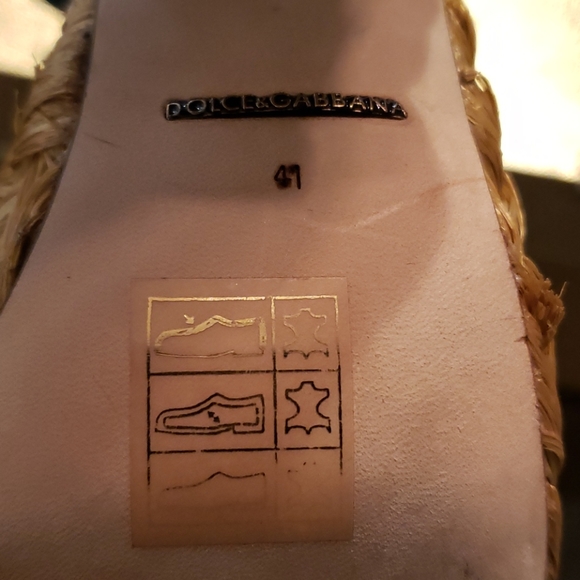 Dolce and Gabbana - Picture 16 of 16